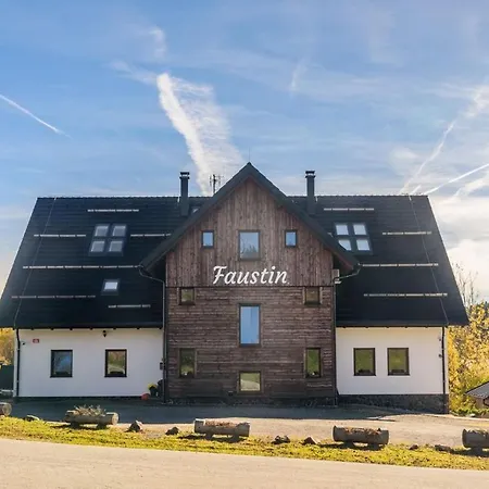 Faustin Apartment Kvilda